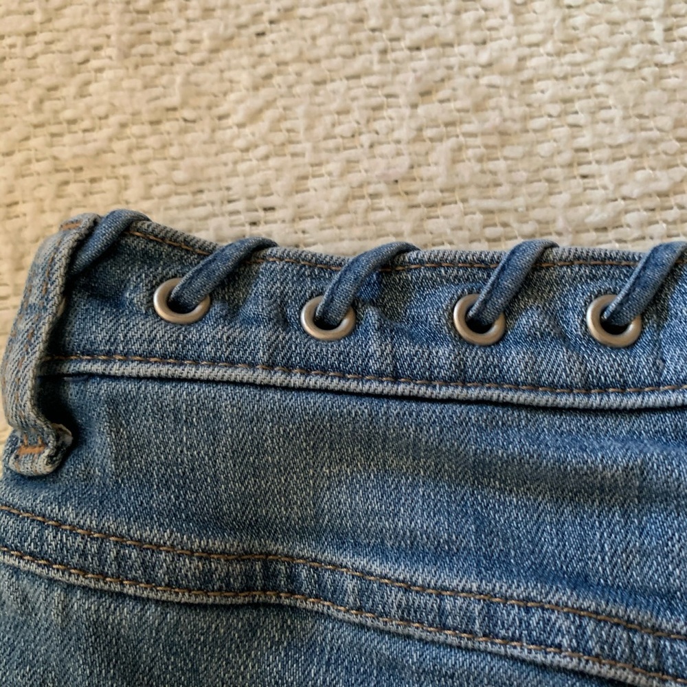 HIGH RISE SHORTS - Picture 6 of 6